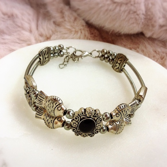 Jewelry - Vintage Silver Bracelet